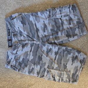 Buckle Black camo shorts
